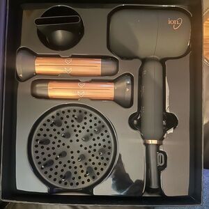 Black and Gold Hair Dryer Set